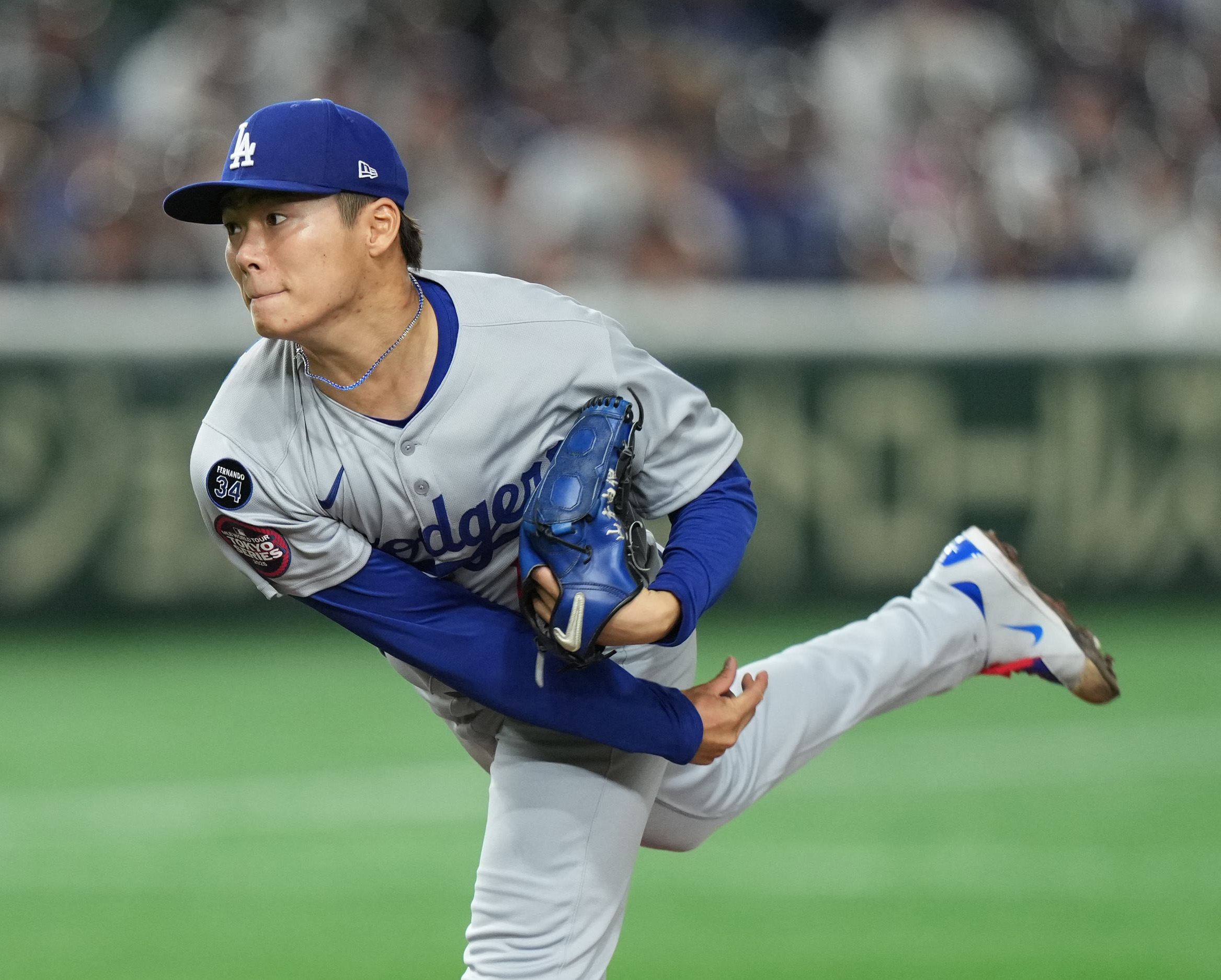 ドジャース・山本由伸がサイ・ヤング賞候補筆頭！ MLB公式模擬投票でナ