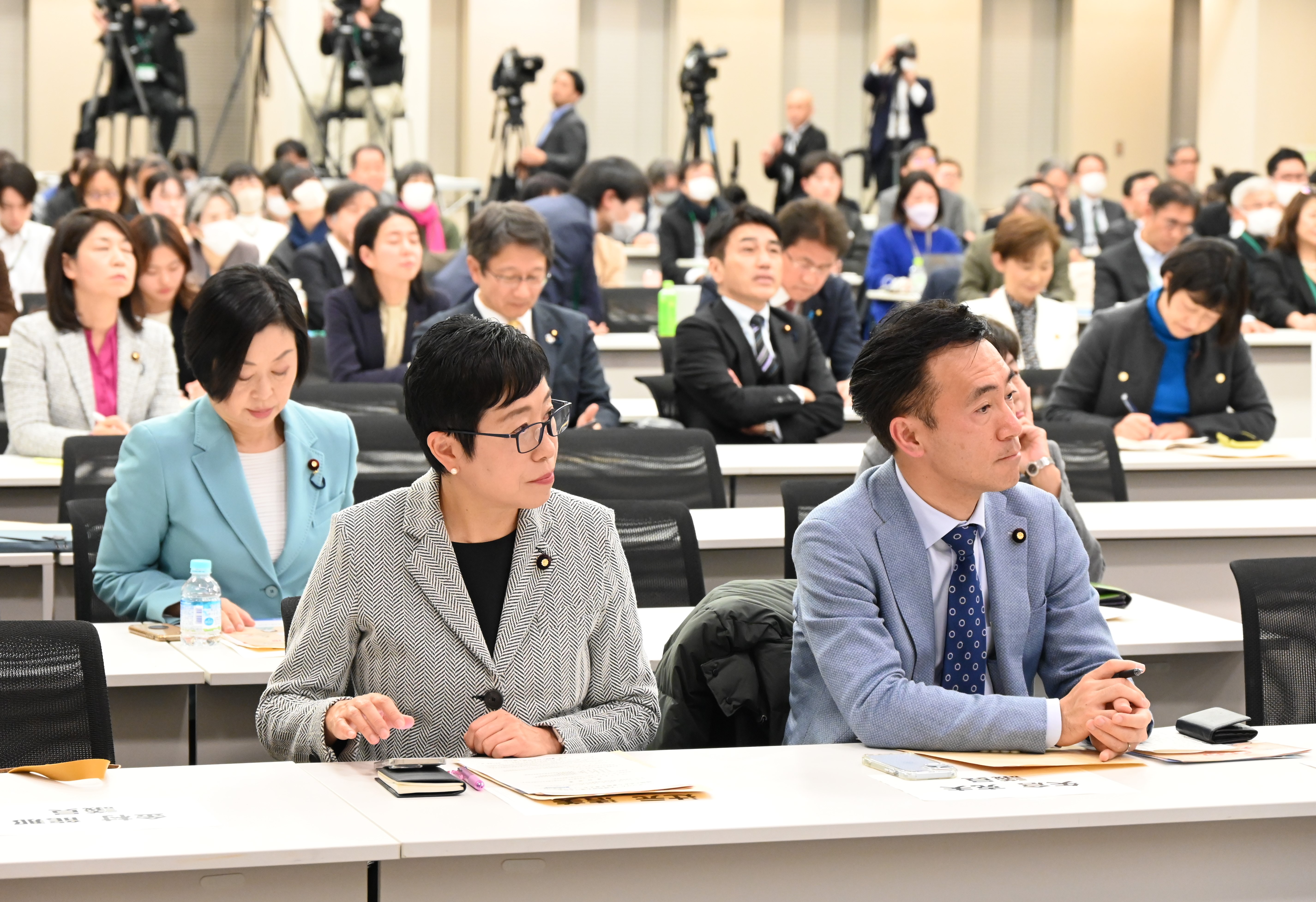 選択的夫婦別姓反対派は「夫の家に入れる形残したい」共産・田村智子氏