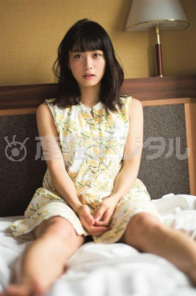 写真集チラ見せ 乃木坂４６卒業の深川麻衣２５歳 自然体だから伝わる色香 金沢旅行に密着 ずっと そばにいたい 1 3ページ イザ