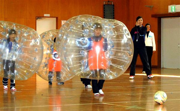 バブルサッカー痛くないよ 淡路市で子供ら スポーツ祭り 楽しむ 兵庫 産経ニュース