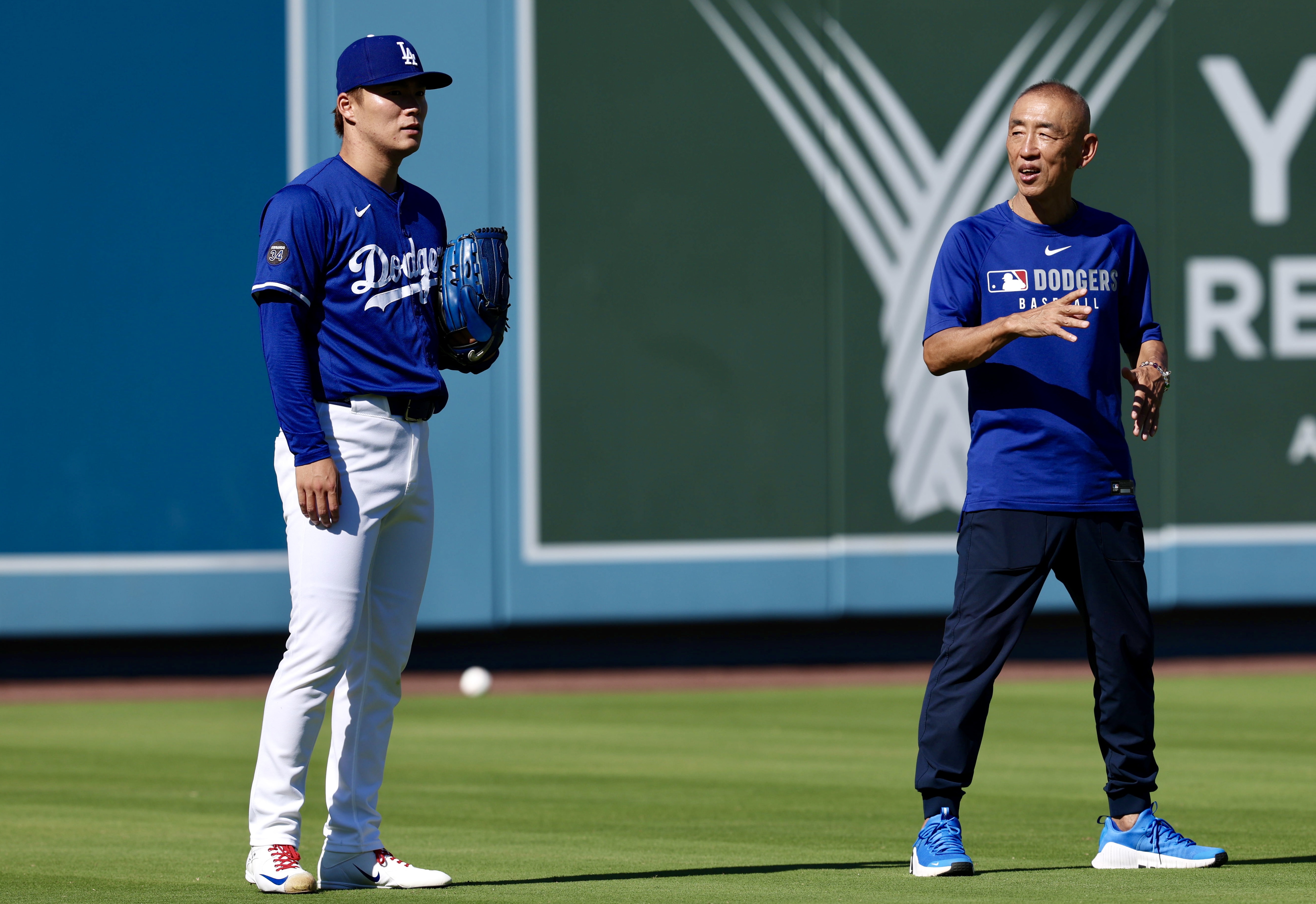 Wシリーズ連投へ準備尽くした山本由伸の覚悟 プロ1年目から支える個人 
