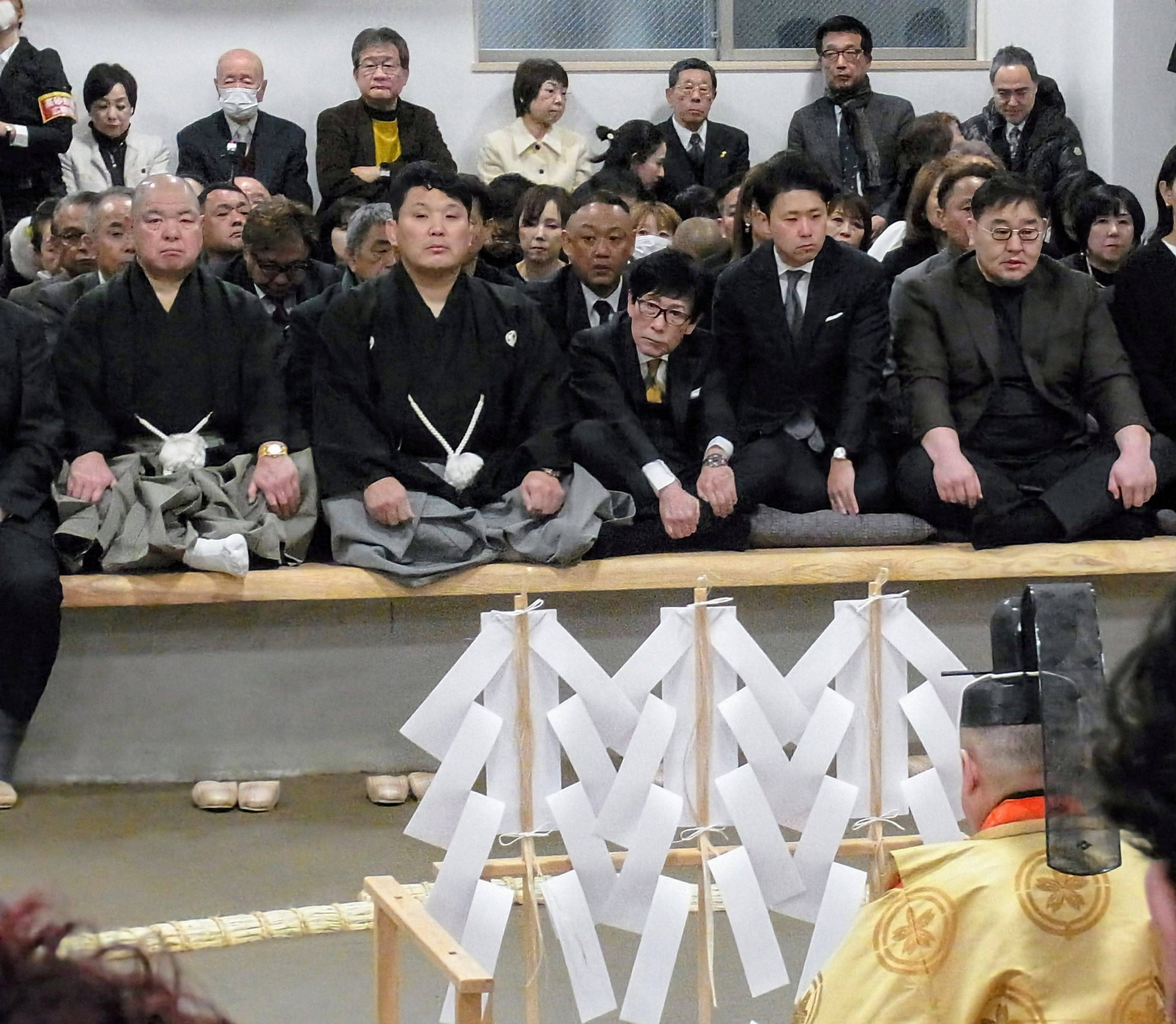 朝青龍 朝赤龍 関係