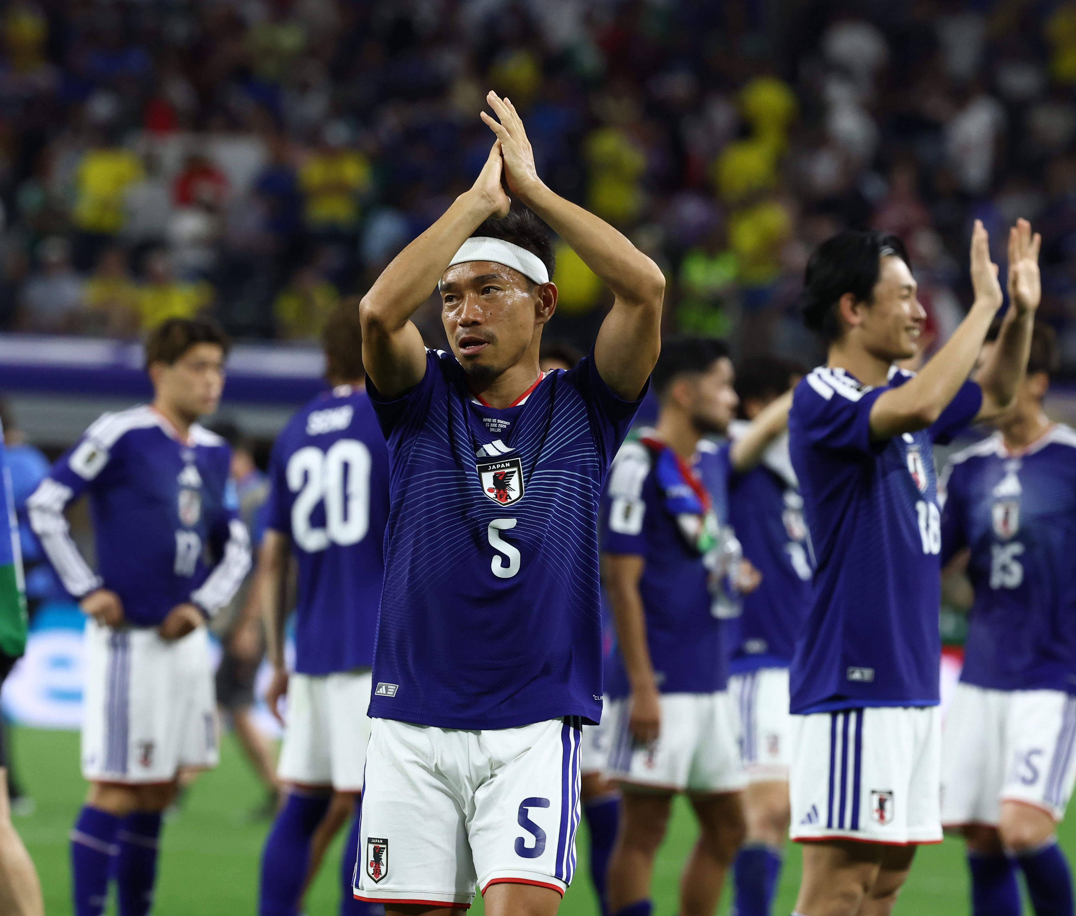 日本代表・長友佑都、アジア選手初！W杯5大会連続出場 後半30分…「魂の