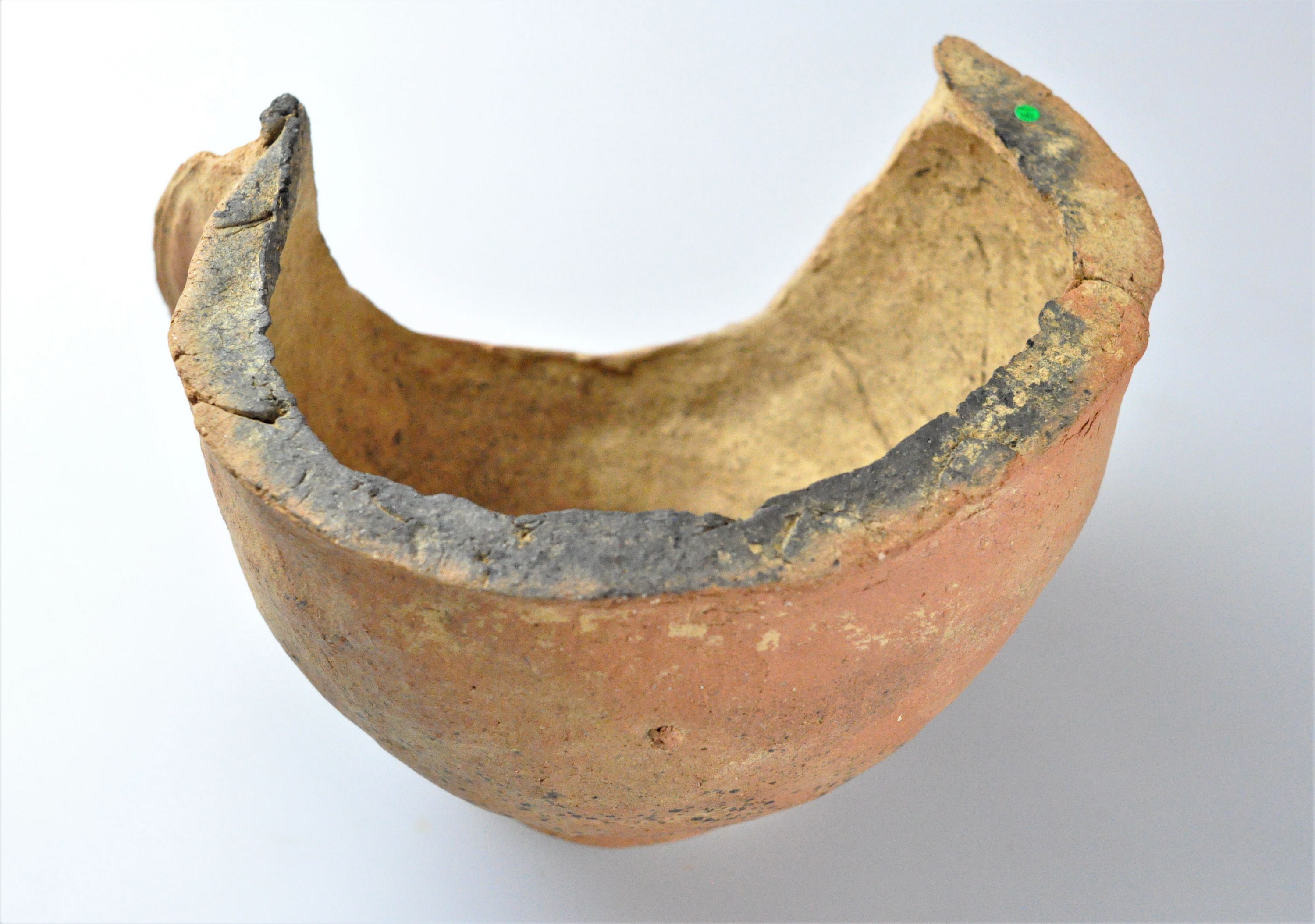 歴史シアター】日本最古の火葬か 石室内の焦げ跡を検証 奈良・与楽鑵子