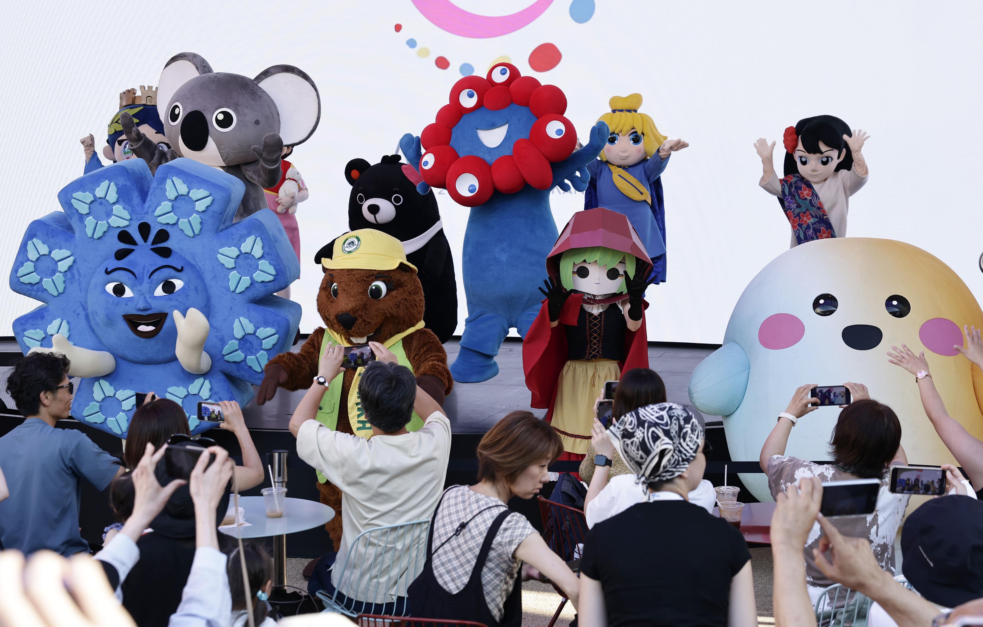 大阪・関西万博マスコット20体集結 ミャクミャクら、オーストラリア館