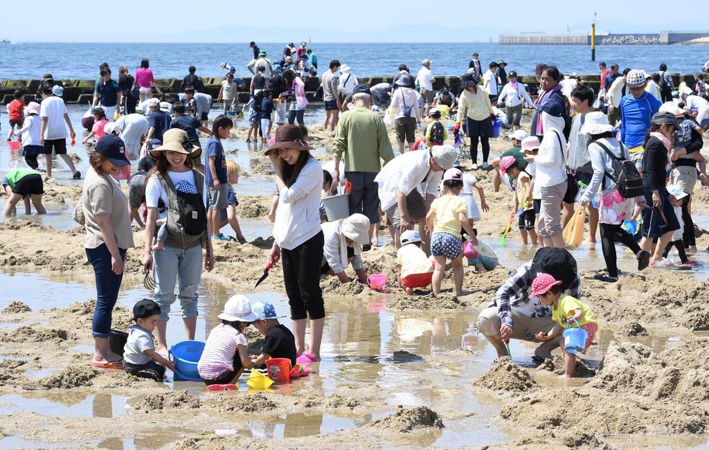 二色の浜で潮干狩り 大阪 貝塚 イザ