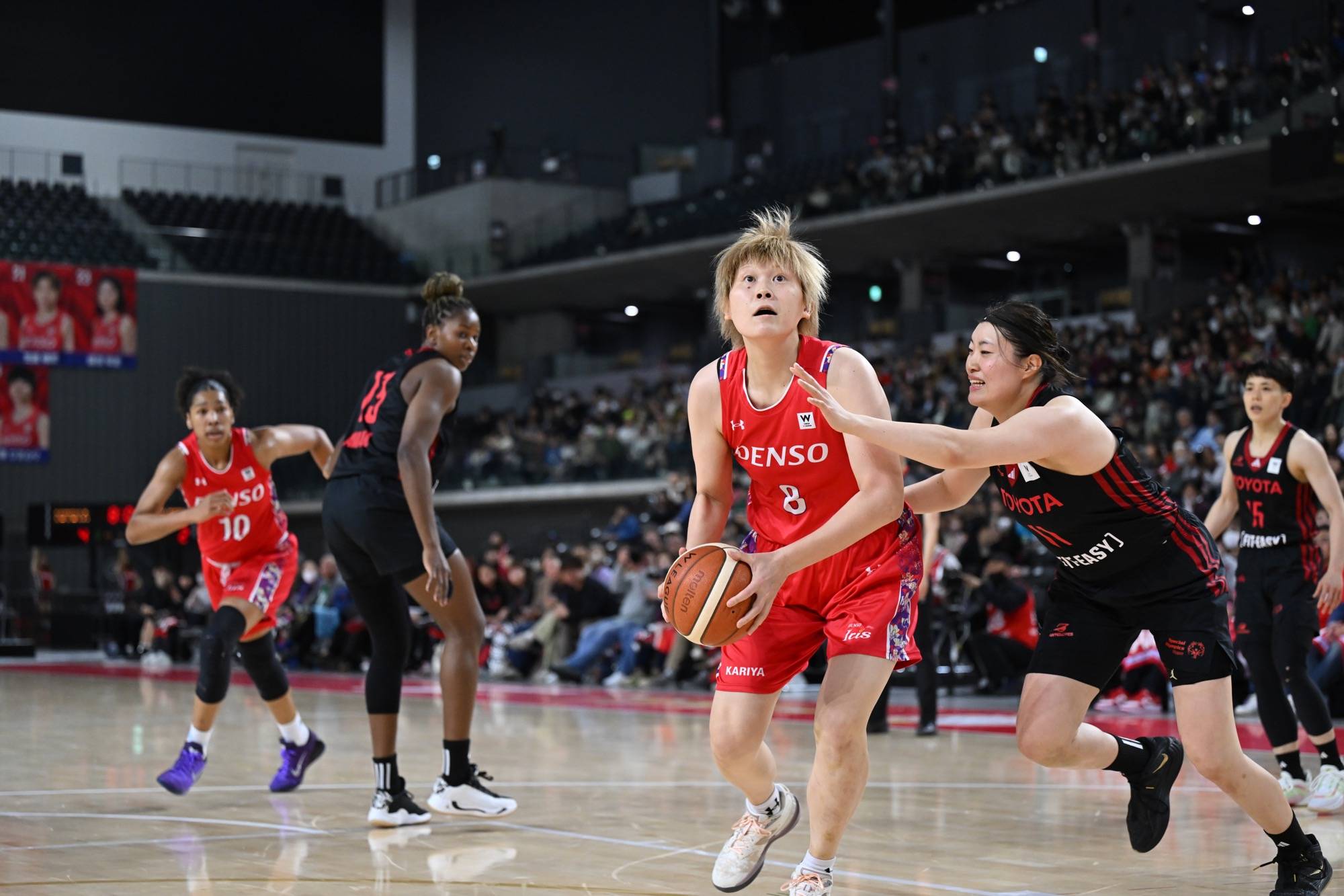 初優勝狙うデンソーが先勝 堅守で主導権、高田真希が26得点の活躍