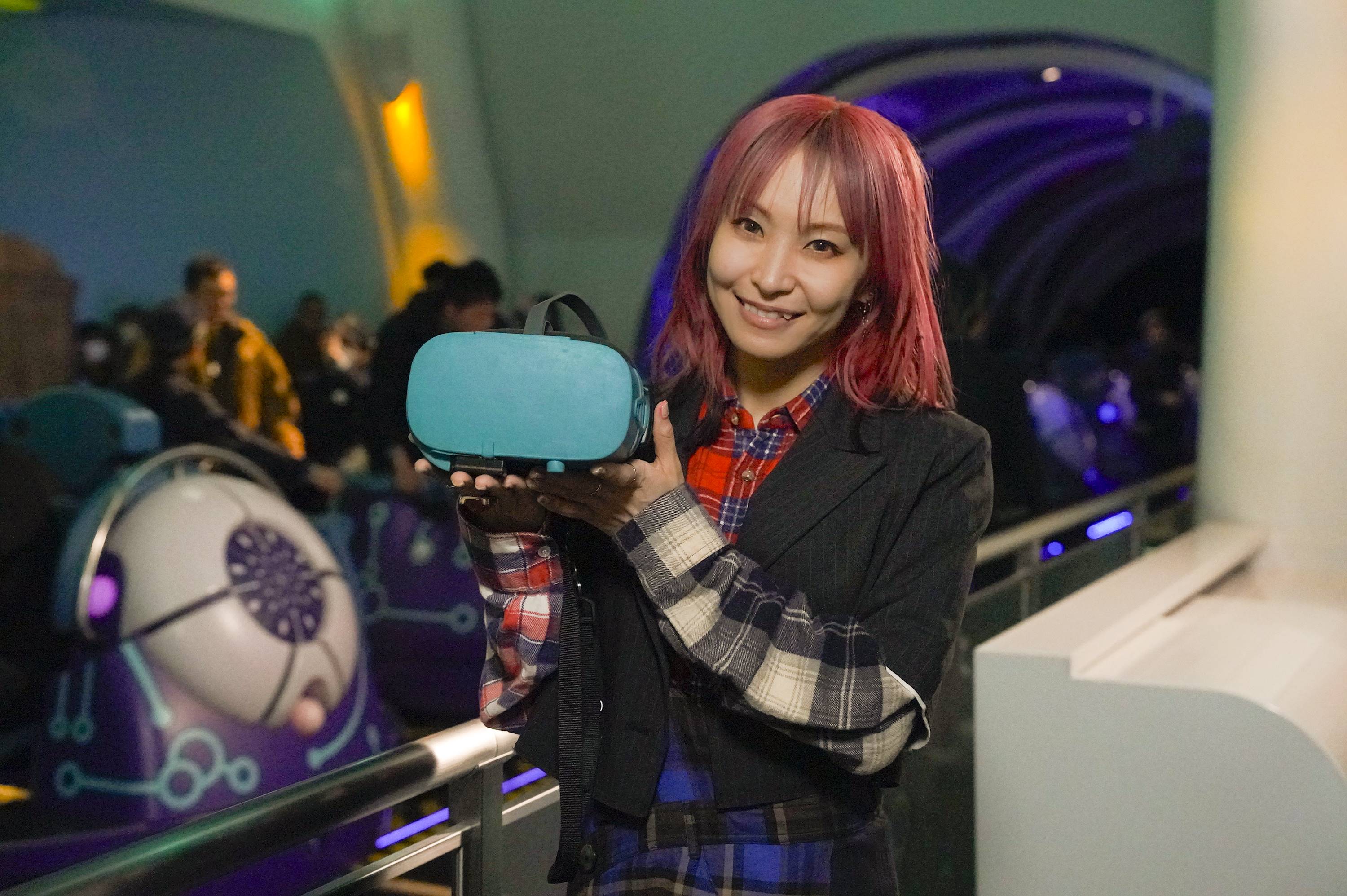 ＬｉＳＡ、ＵＳＪでＶＲコースター「鬼滅の刃 ＸＲライド」初体験「何 