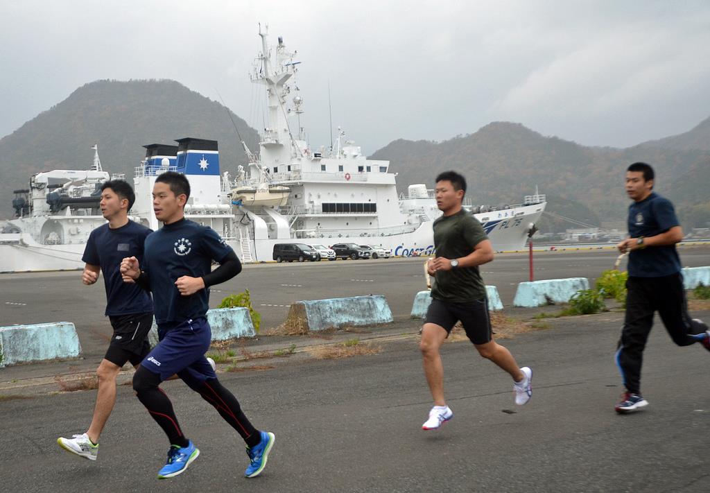 海猿目指し 狭き門 に挑む ８管が潜水研修参加者選考会 京都 産経ニュース