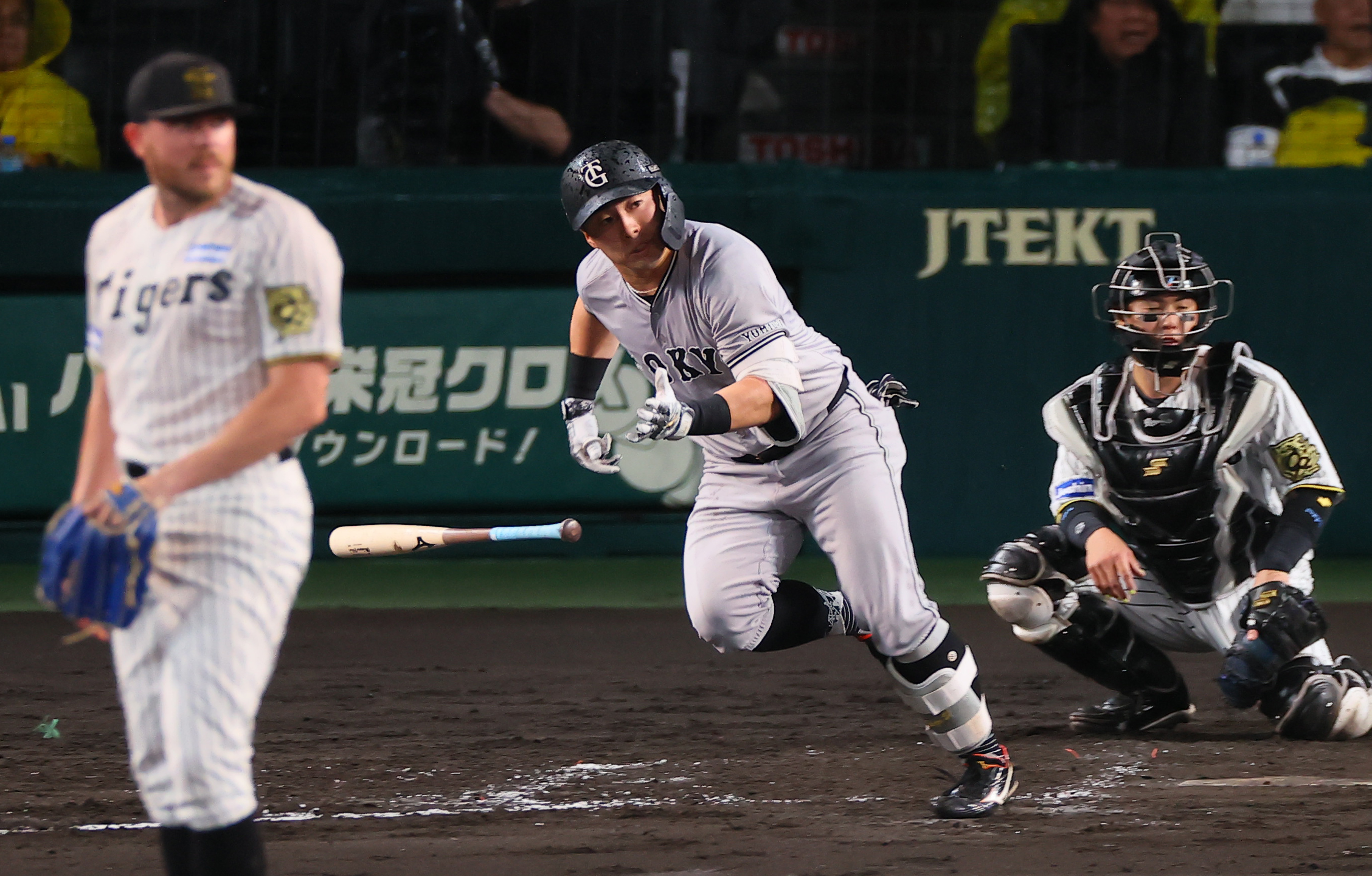 巨人・浅野翔吾が先制適時二塁打 自身15打席ぶり安打 - サンスポ