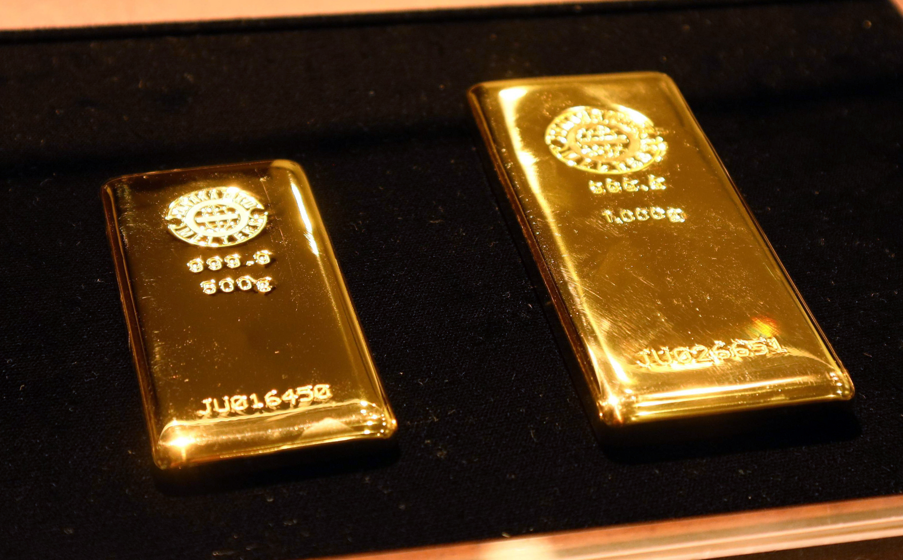 NY金が連日の最高値 終値5300ドル台まで上昇、ドル下落を受けて金を