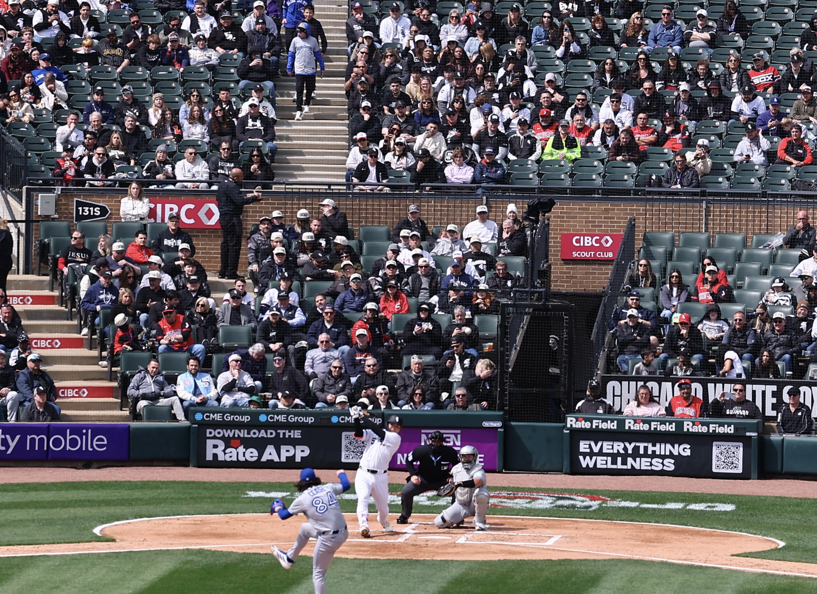 MLB】村上宗隆、本拠地開幕戦でいきなり中前打！ 328億円の快速球右腕