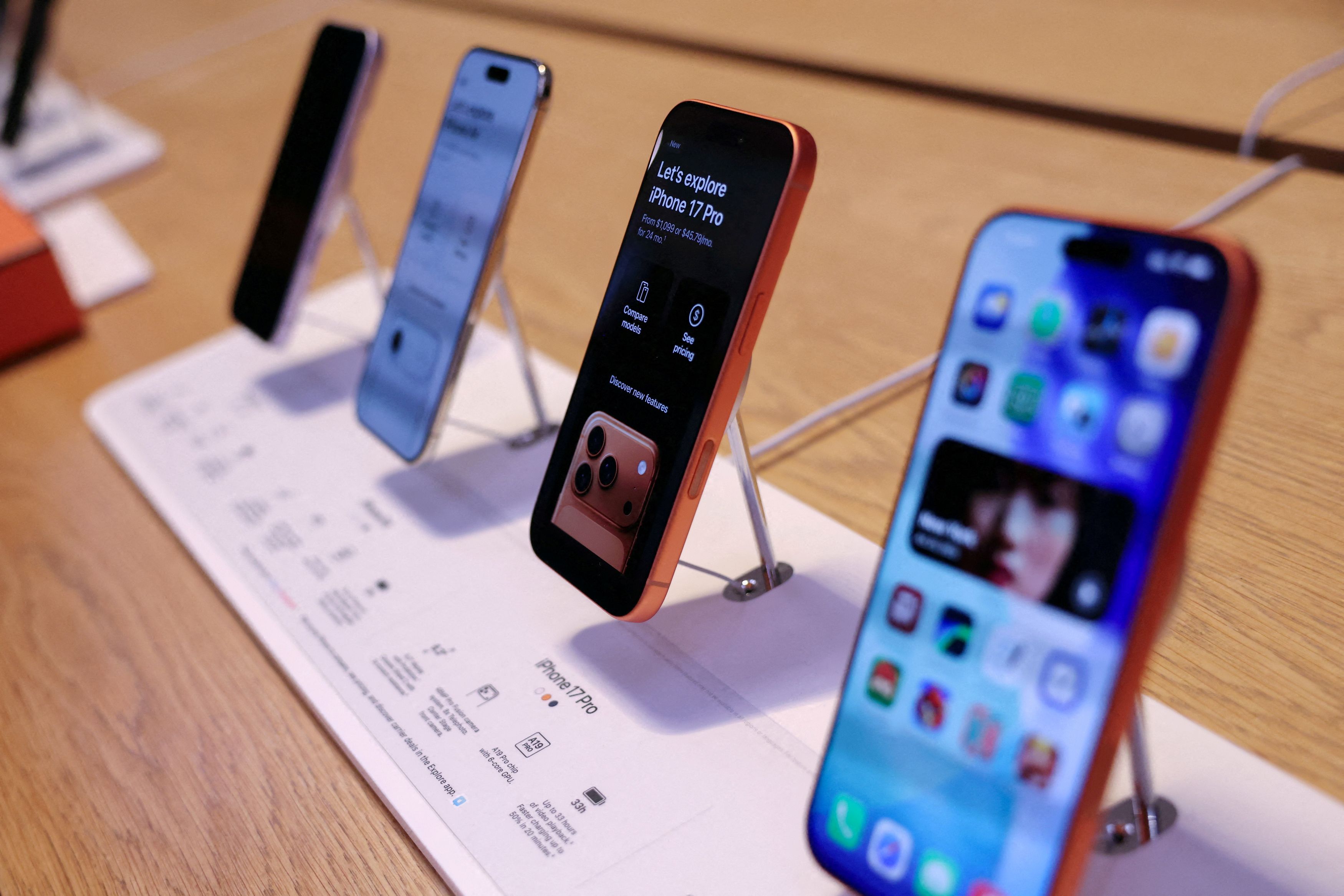 早い者勝ち^o^土日限定値下げiPhone 11 ☆超美品☆完動品 早い者勝ち^o^土日限定値下げiPhone 11 ☆超美品☆完動品 早い者勝ち^o