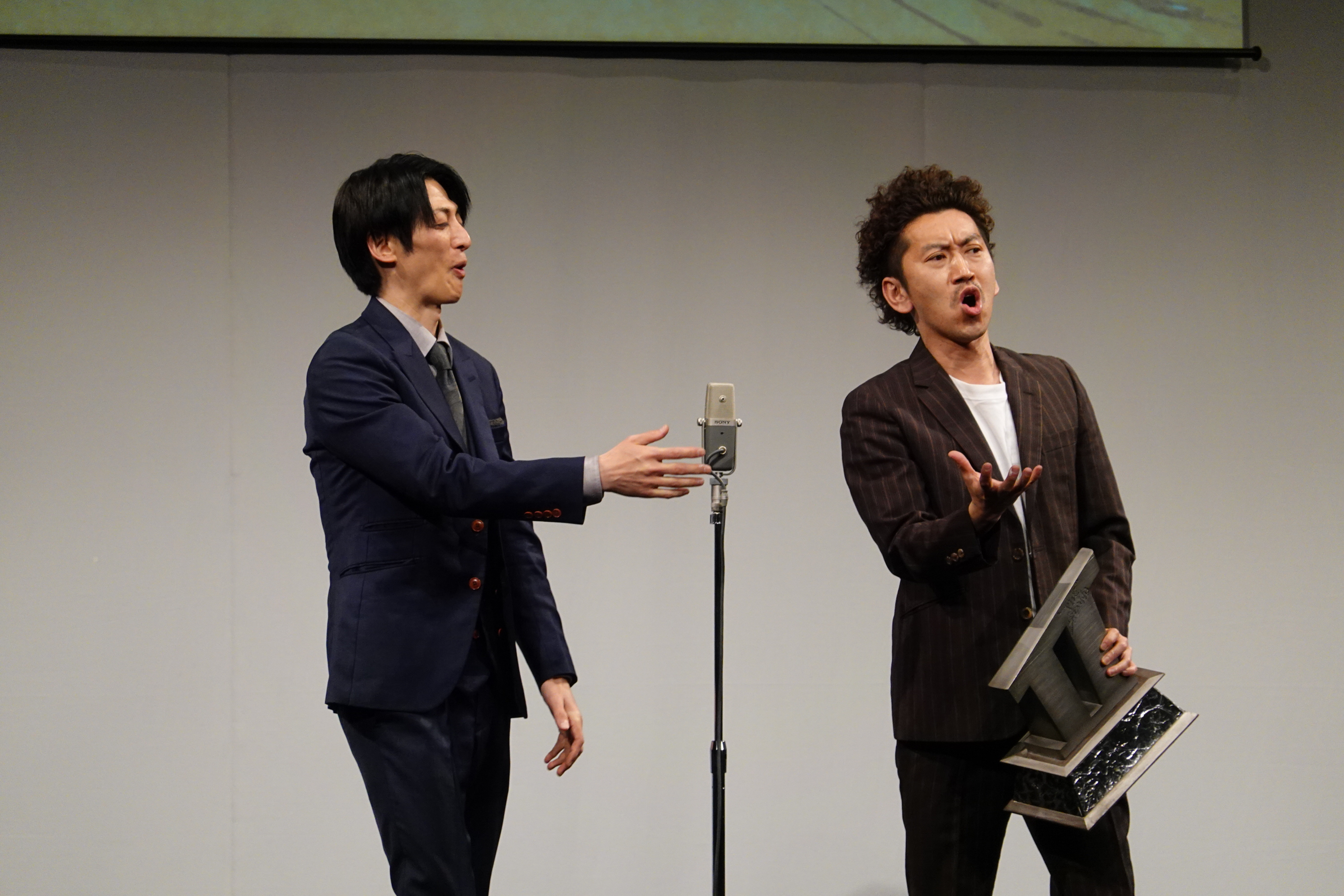 ツートライブ、「天下の吉本興業さん。東京から帰って来る新幹線が