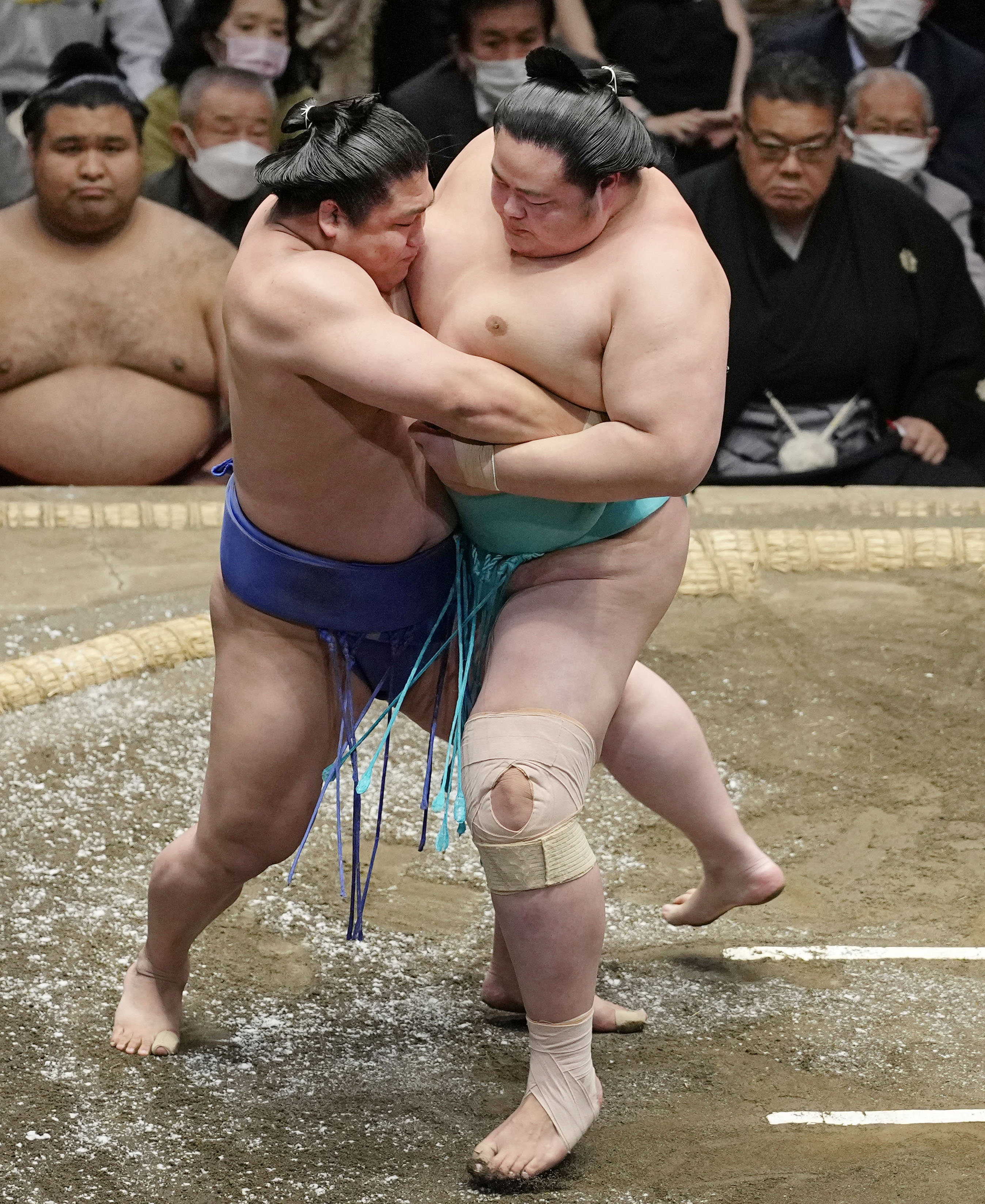 琴ノ若と琴勝峰、師匠の誕生日に白星／夏場所 - サンスポ