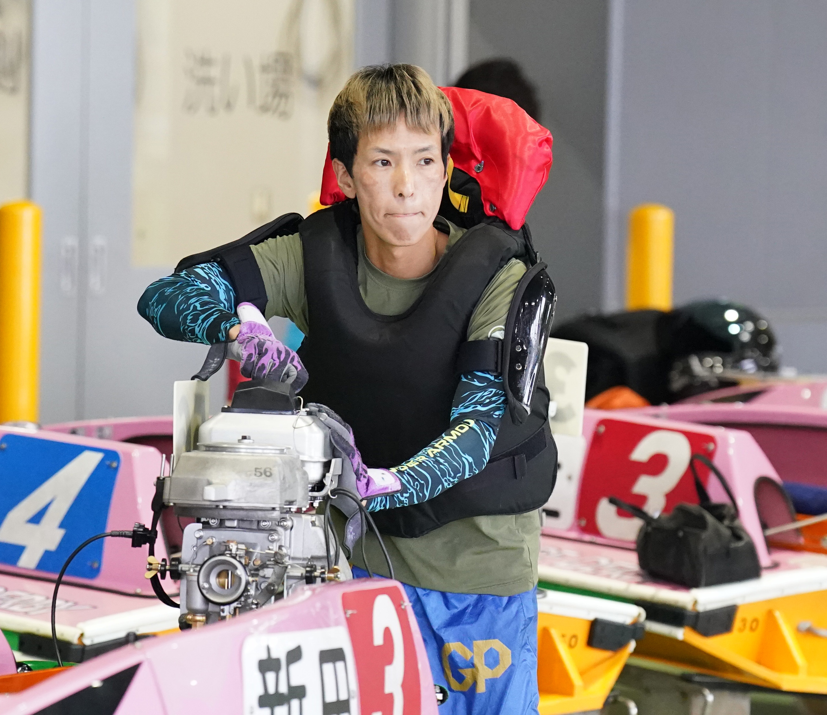 ボートレーサー新田雄史選手 直筆サイン入りプレート ボートレース