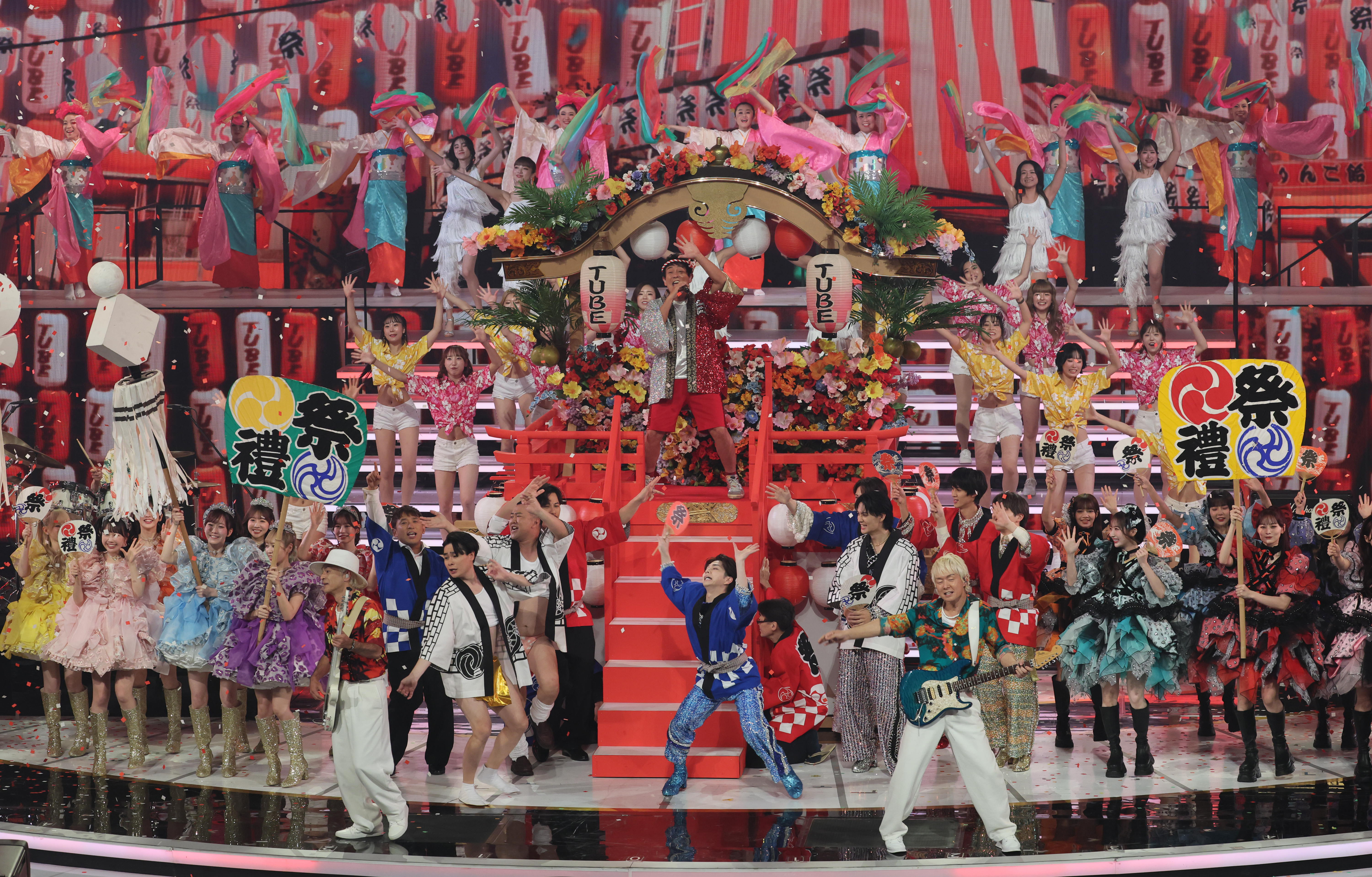 紅白速報⑨AKB48神セブンも登場 ちゃんみなとHANA、共演で圧倒的