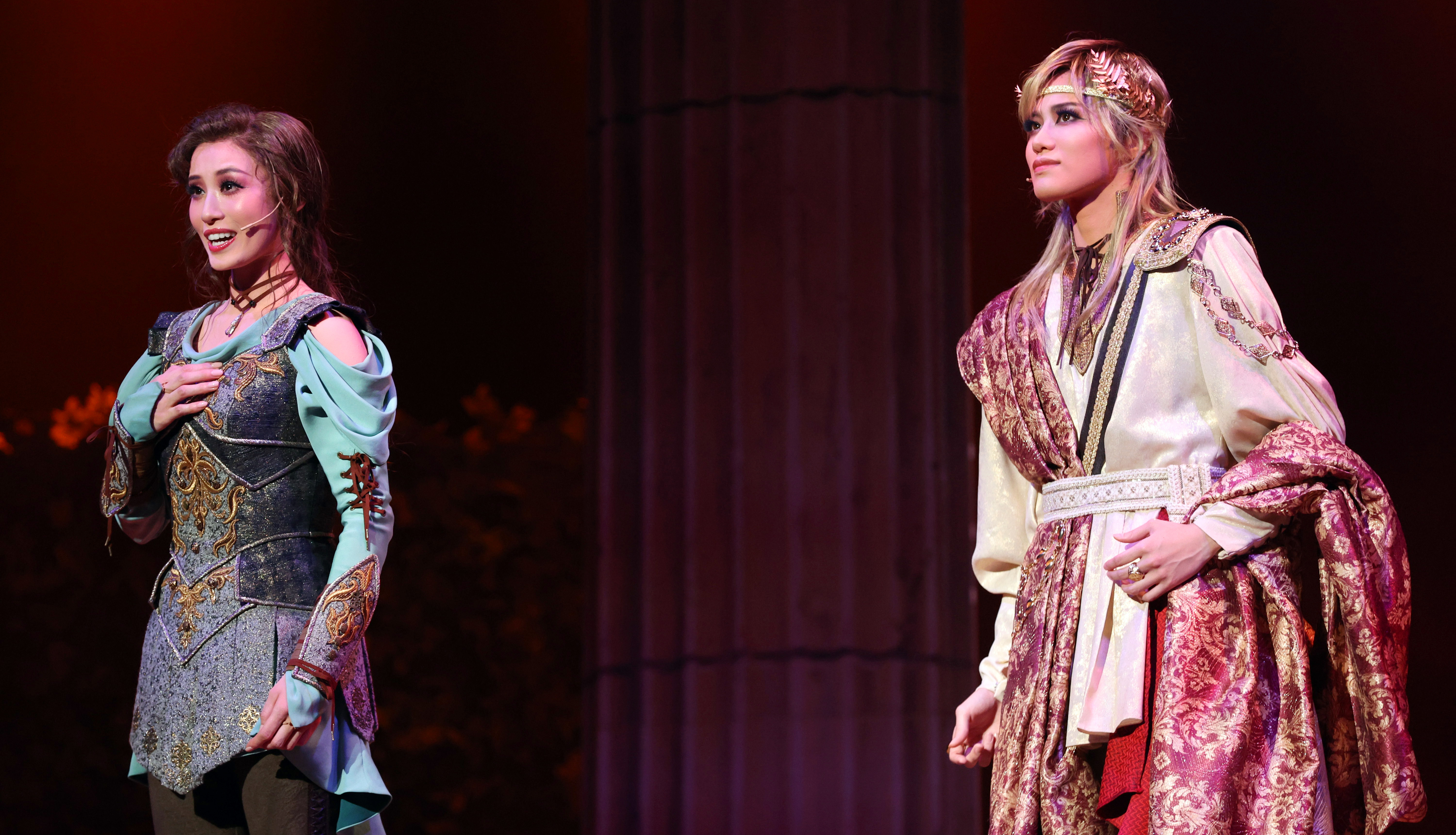 画像】星組スター、天飛華音主演「『アレクサンダー』 - サンスポ