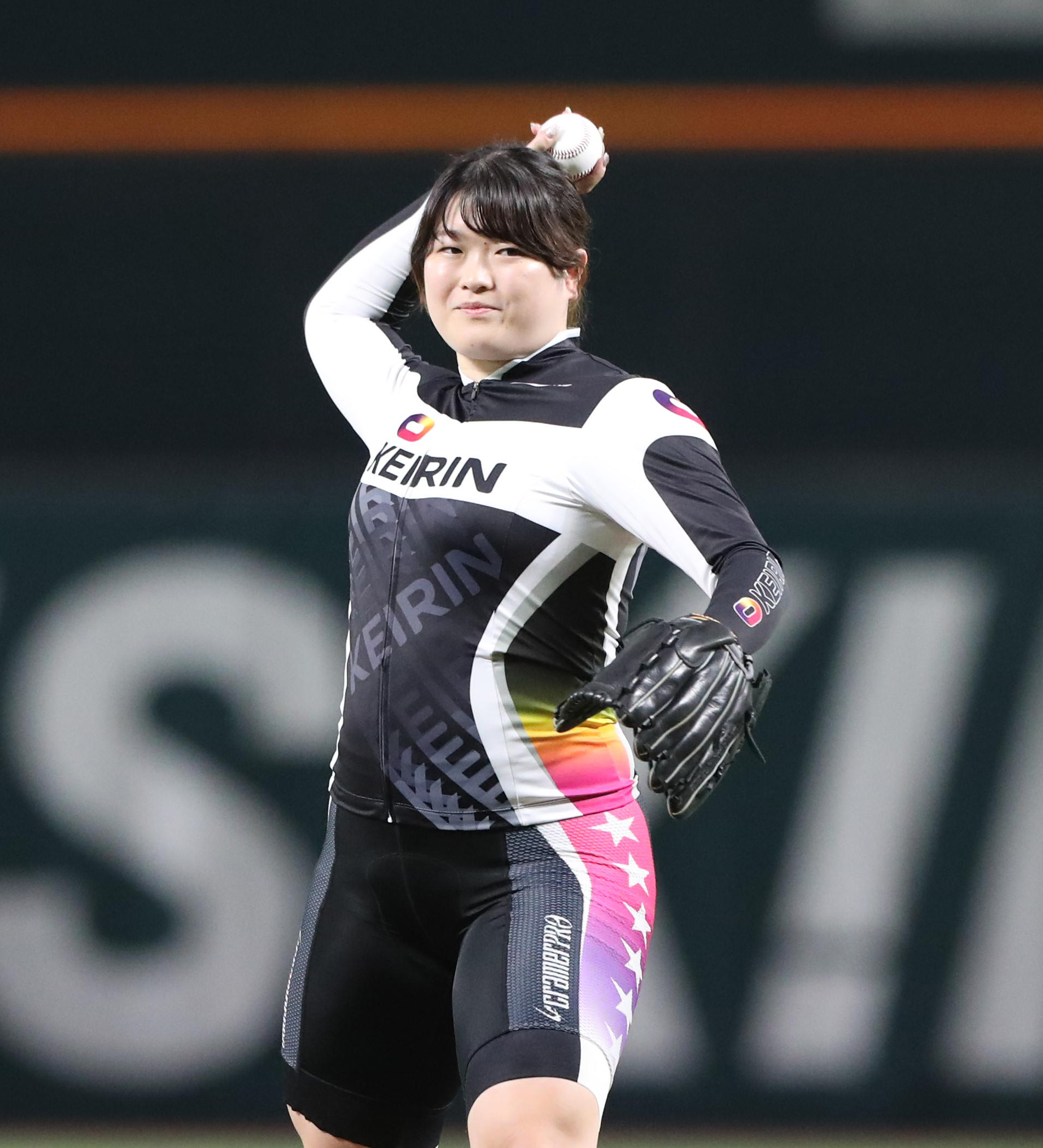 ガールズケイリンの尾方真生がワンバウンド投球「緊張もなく楽しかった