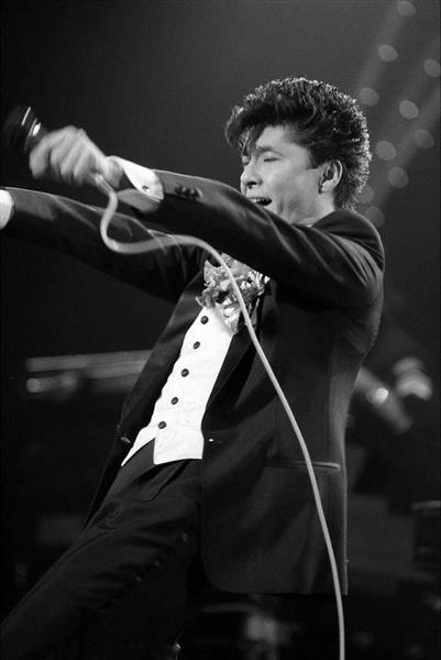 西城秀樹さん、「幻の映像」がライブで復活 闘病中に誓った「55周年